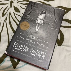 Miss Peregrine’s Home for Peculiar Children by Ransom Riggs